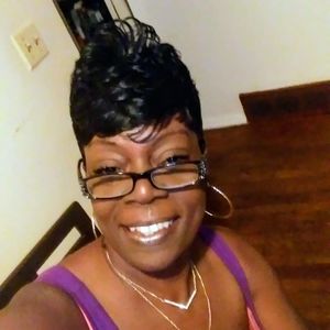 Meet your Posher, Carrie